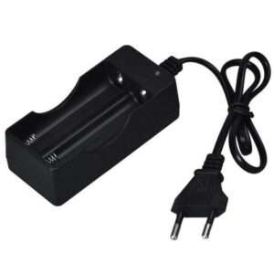 CARREGADOR DE BATERIAS LI-ION 18650